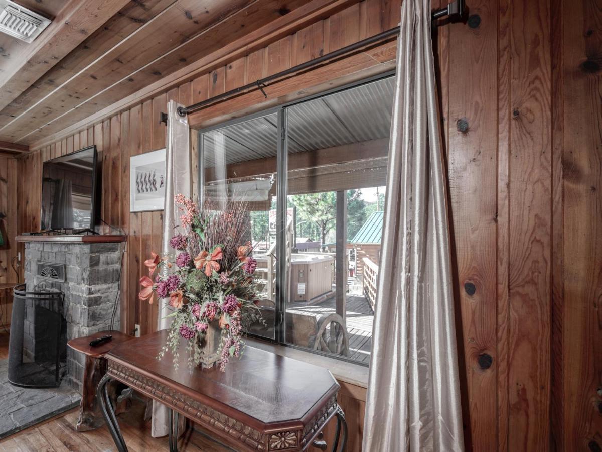 Alpine Cabin, 3 Bedrooms, Deck, Sleeps 8 루이도소 외부 사진